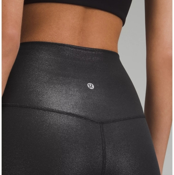 Lululemon High-Waisted Aling Black - Picture 4 of 7